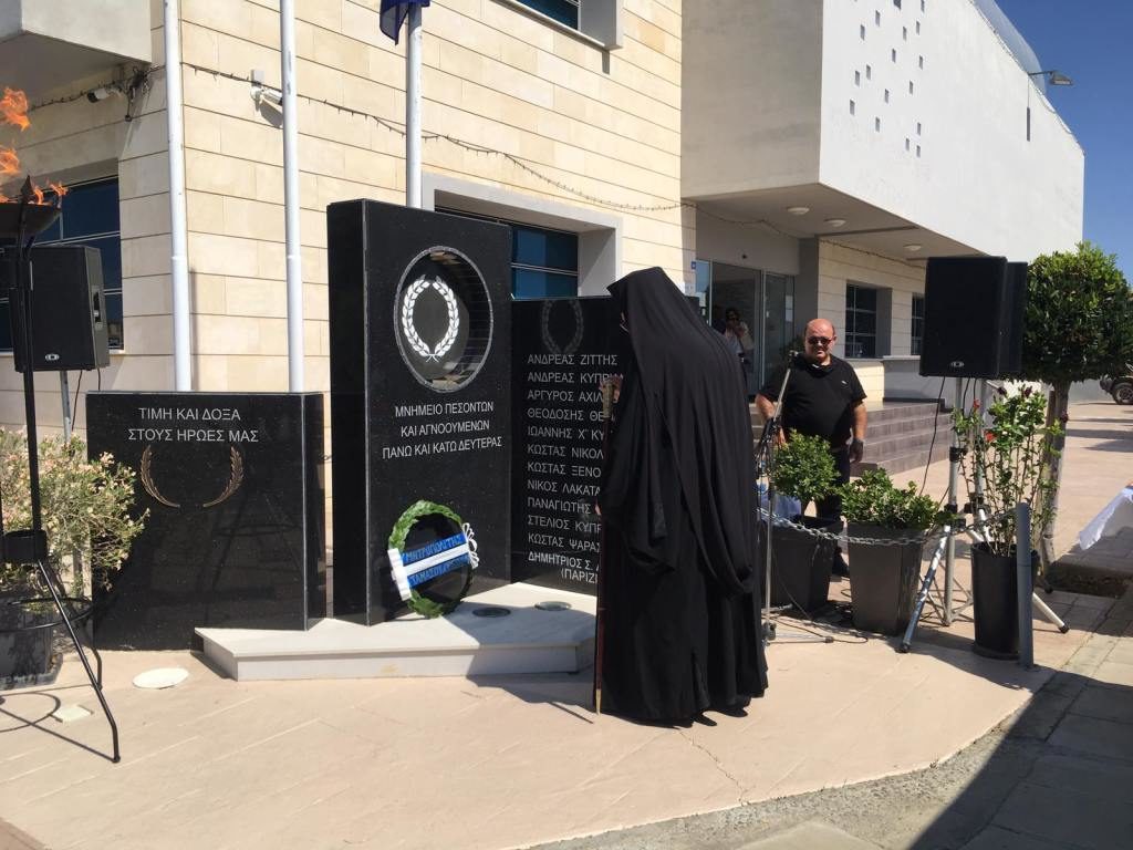 Κατέθεσε στεφάνι στο μνημείο πεσόντων ο Ταμασού