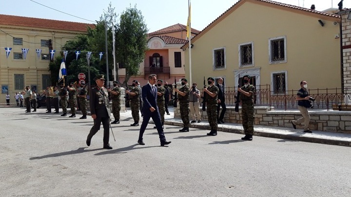 Κατέθεσε στεφάνι ο πρωθυπουργός στο Μνημείο της Δράμας