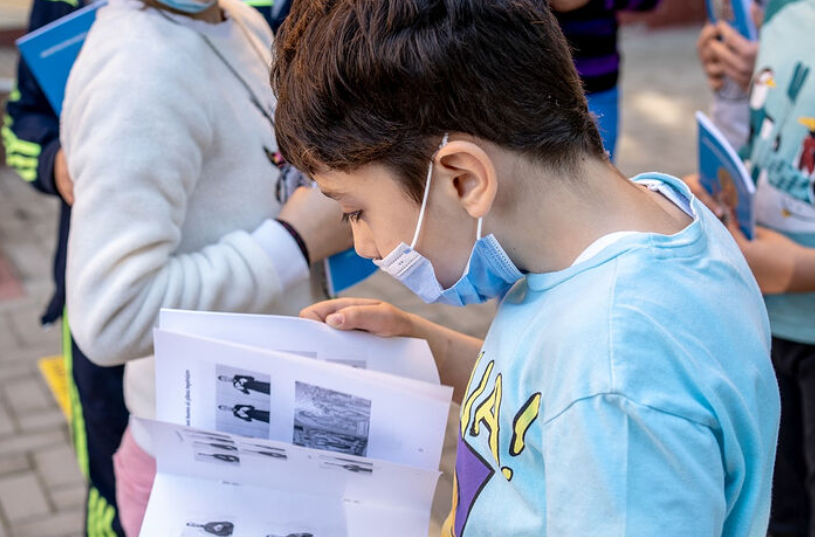 Румунска црква издала молитвеник на знаковном језику