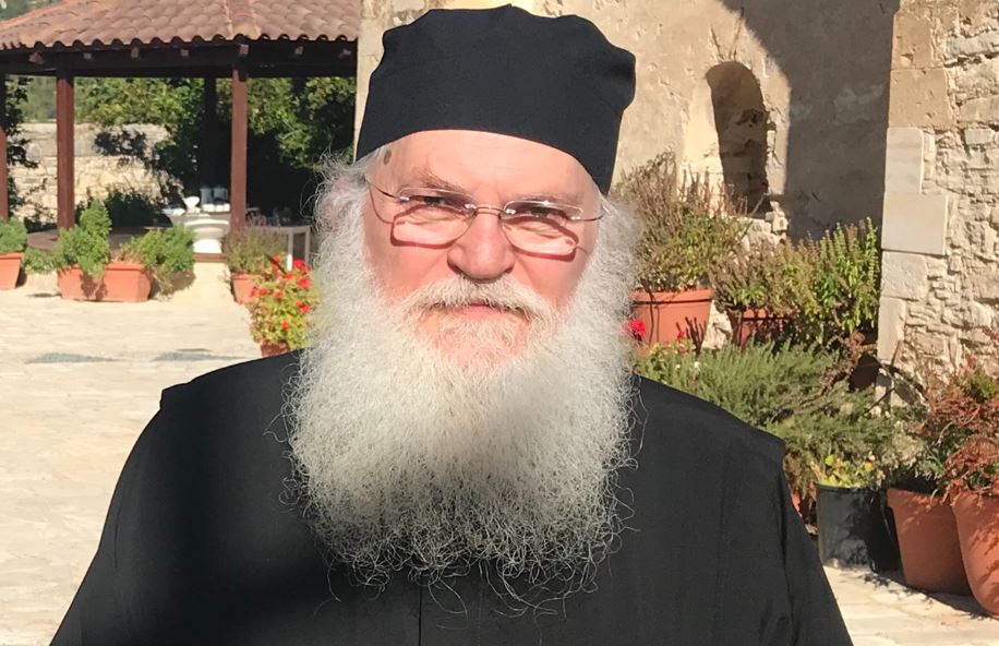 Βγήκε από το νοσοκομείο ο Γέροντας Εφραίμ