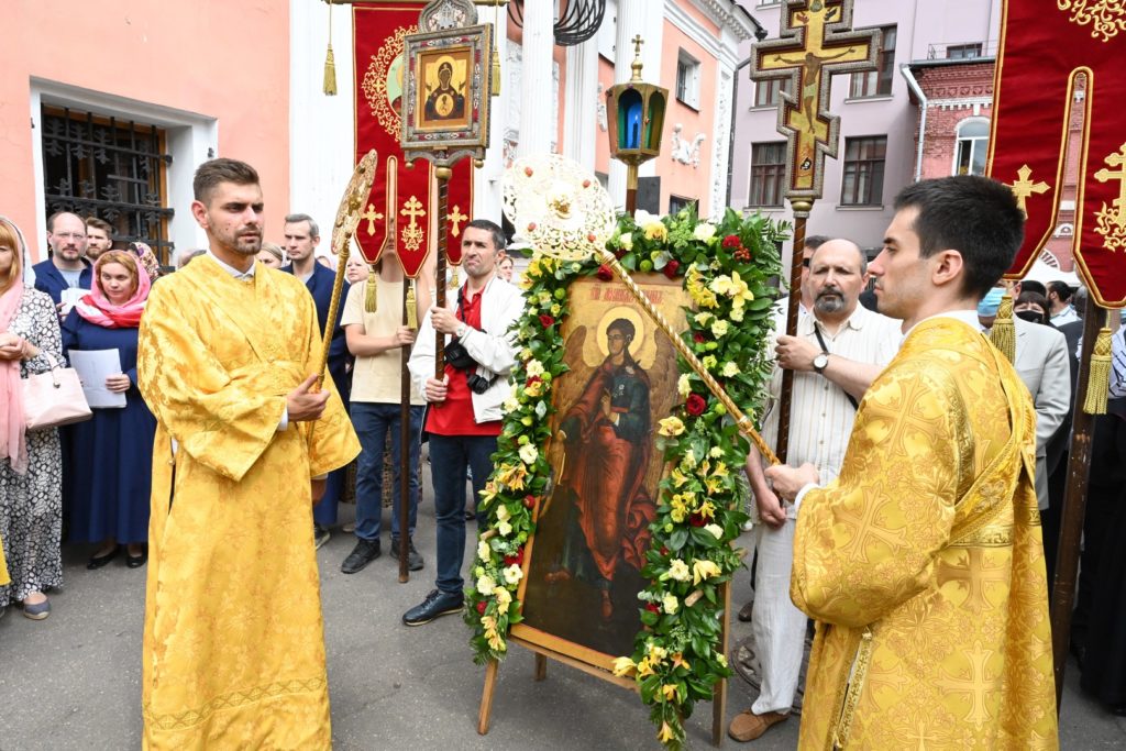 Λιτάνευση της εικόνας του Αρχαγγέλου Γαβριήλ στη Μόσχα