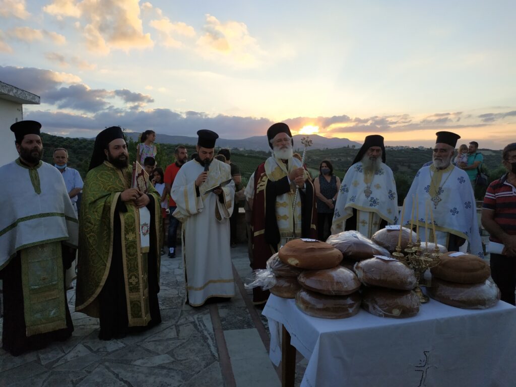 Εσπερινός της Αγίας Μακρίνας στα Φιλίσια Πεδιάδος
