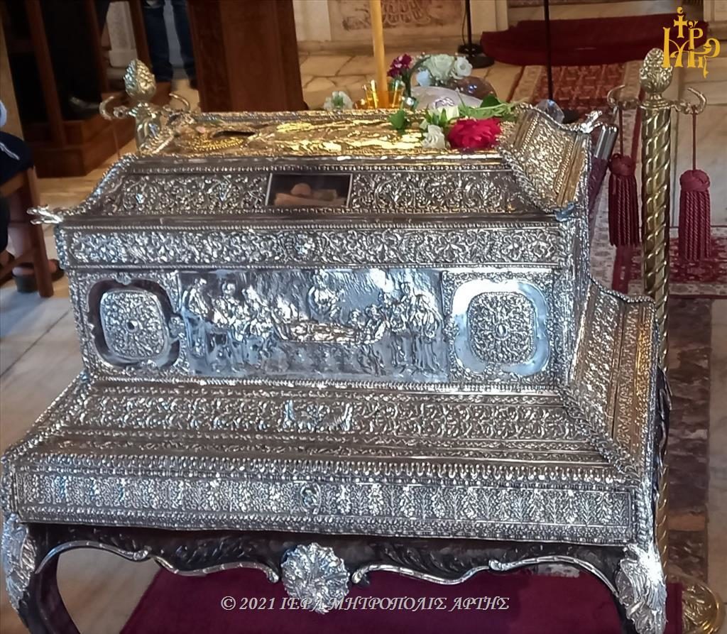 ΑΡΤΑ: Πολύτιμος θησαυρός τα Ιερά λείψανα της Οσίας Θεοδώρας