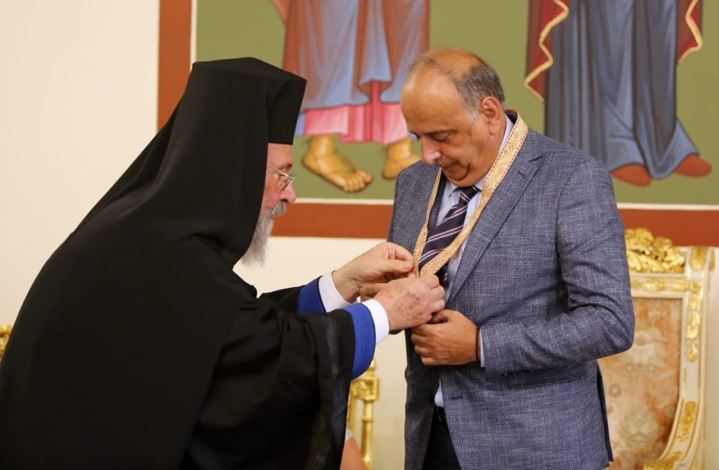 Παρασημοφόρηση του Διευθυντή του Ζωγραφείου Λυκείου