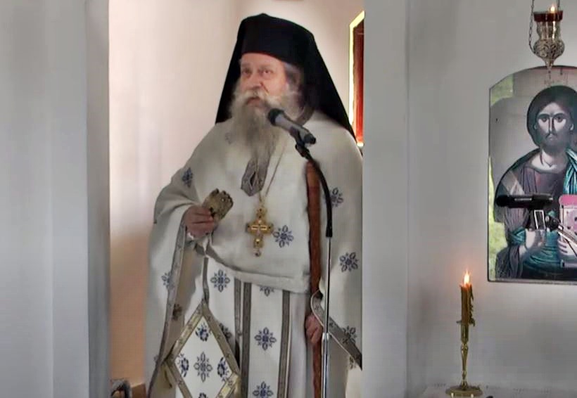 Ο Γέροντας Γαβριήλ στο εξωκκλήσι του Αγίου Σεραφείμ του Σάρωφ