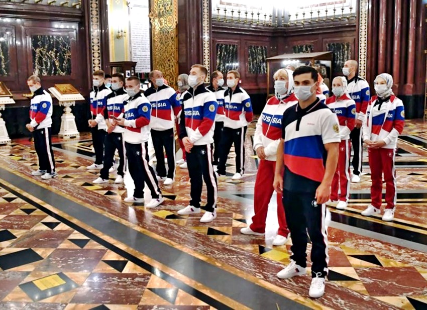 Με τον πνευματικό τους οι Ρώσοι στους Ολυμπιακούς Αγώνες