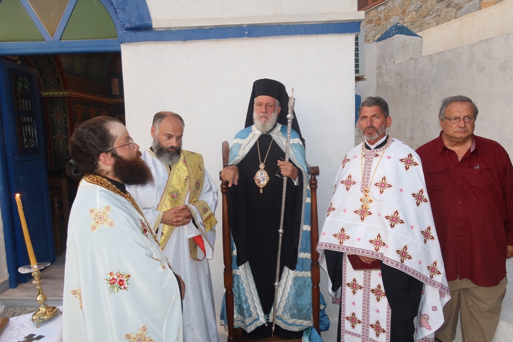 “Χωρίς εκκλησιασμό και Θεία Κοινωνία δεν υπάρχει Εκκλησία”