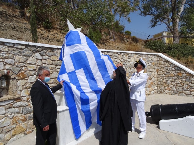 ΛΕΡΟΣ: Ένα μνημείο για τρεις Ήρωες (ΦΩΤΟ)