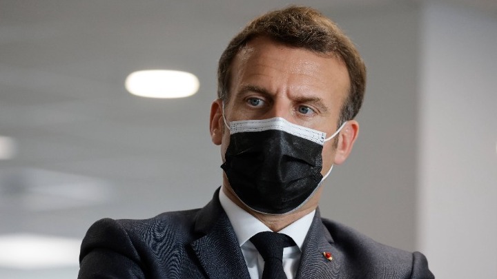 Μακρόν: Υποχρεωτικός εμβολιασμός για το υγειονομικό προσωπικό