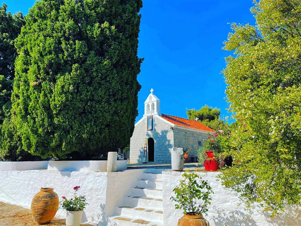 ΥΔΡΑ: Πανηγυρίζει η Μονή Αγίας Ευπραξίας