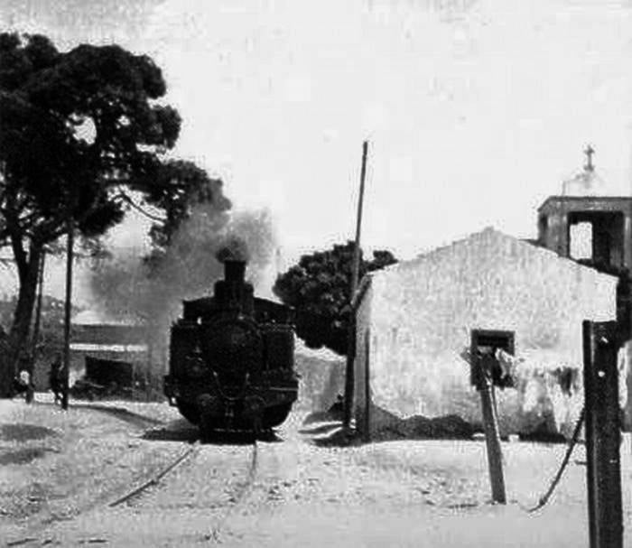 Ο Άγιος Παντελεήμων της οδού Αχαρνών με τον “Μουτζούρη”