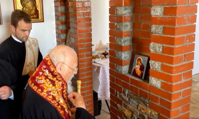 Θυρανοίξια στο Εξωκλήσι του Αγίου Τρύφωνα τέλεσε ο Παναγιώτατος