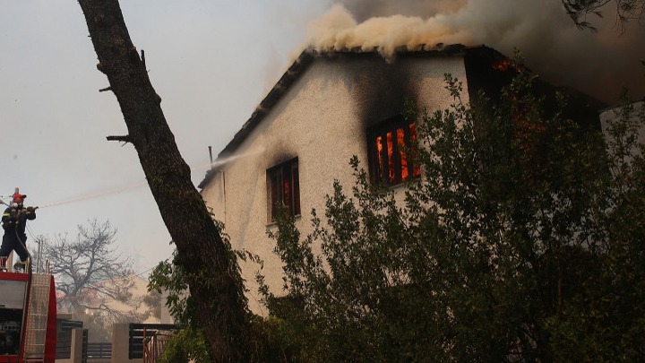 Καταβλήθηκαν οι πρώτες αποζημιώσεις σε πυρόπληκτους