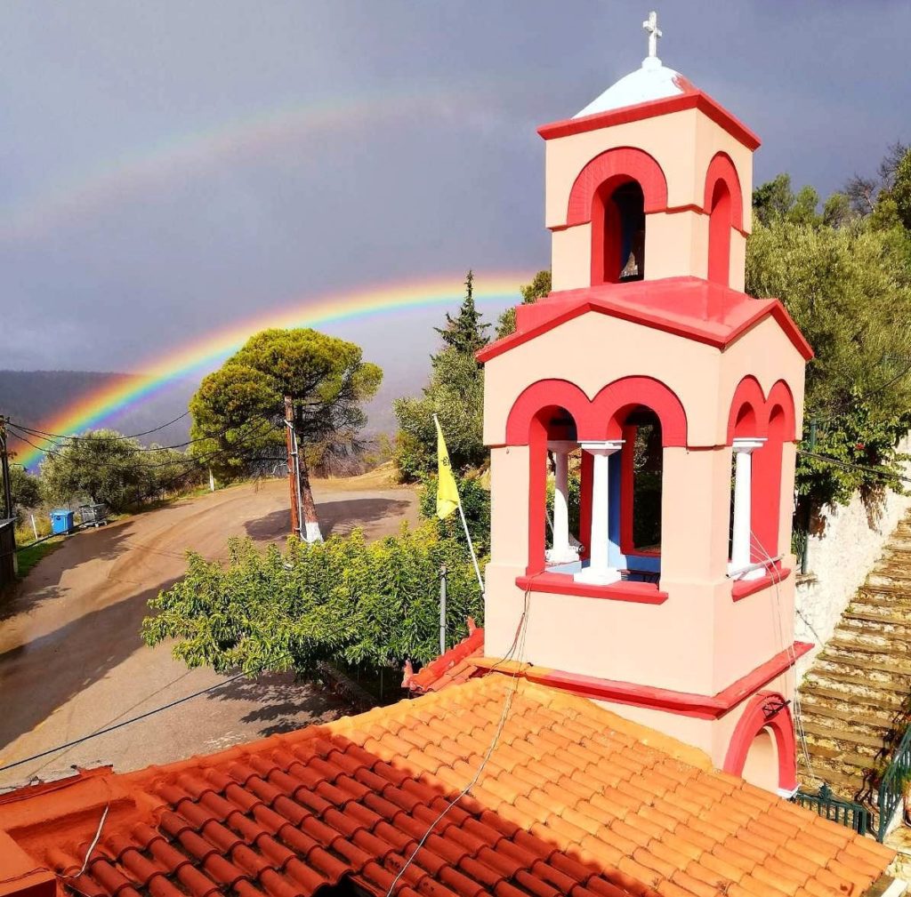 Λιτανεία θαυματουργών εικόνων για κατάπαυση των πυρκαγιών