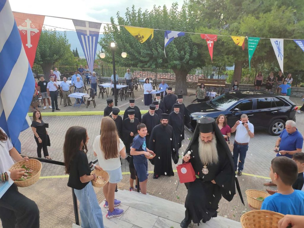 Οι Ξυλικοί υποδέχθηκαν τον Μητροπολίτη Φθιώτιδος
