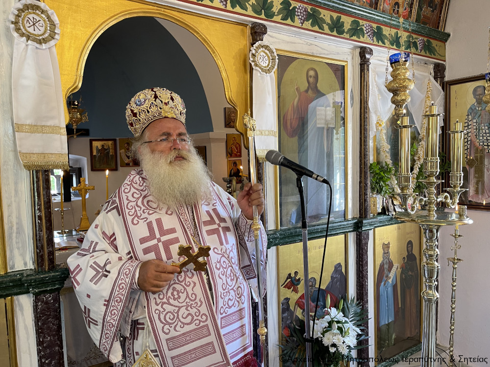 Στον πανηγυρίζοντα Ιερό Ναό Τιμίου Προδρόμου στα «Λιβάδια» Σητείας