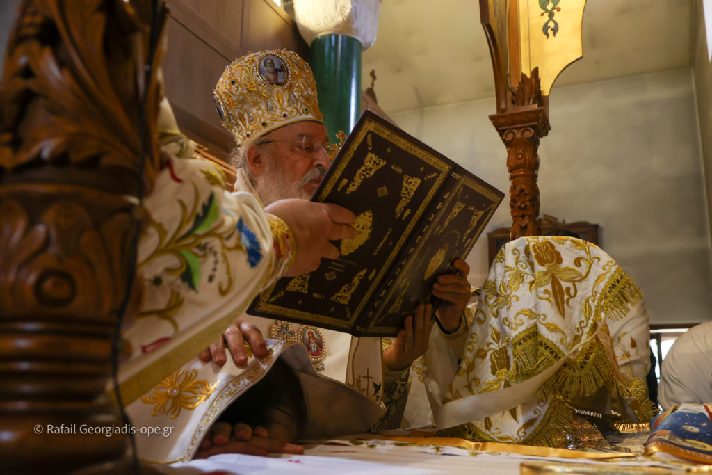 Χειροτονία κατά την απόδοση της Κοιμήσεως στη Μητρόπολη Κασσανδρείας