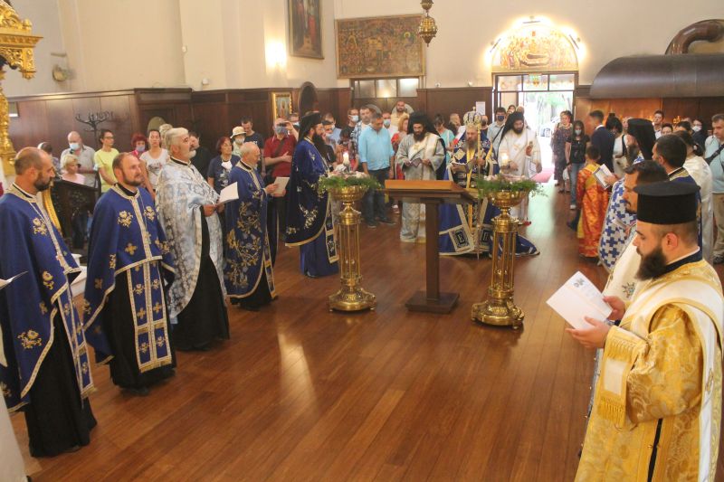 Съборно богослужение в столичния храм „Покров Богородичен“, в чест на Божията Майка