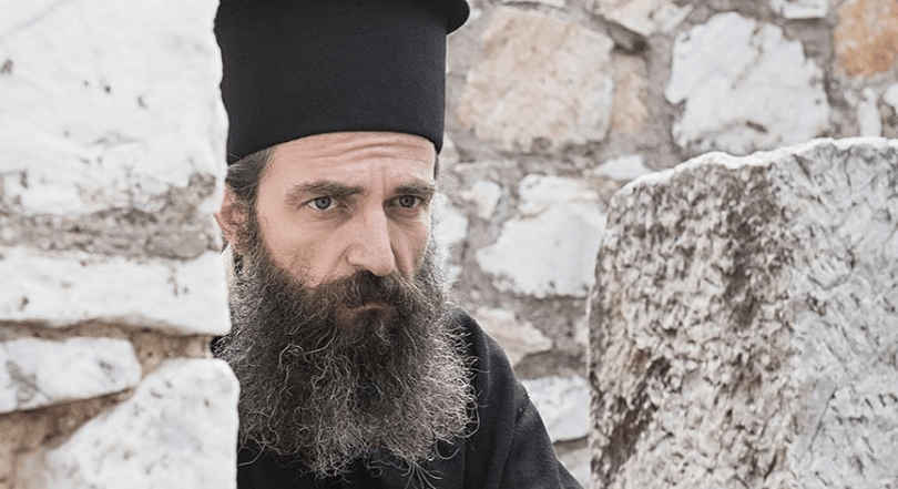 Ο Άρης Σερβετάλης για την πρεμιέρα του “Ανθρώπου του Θεού”