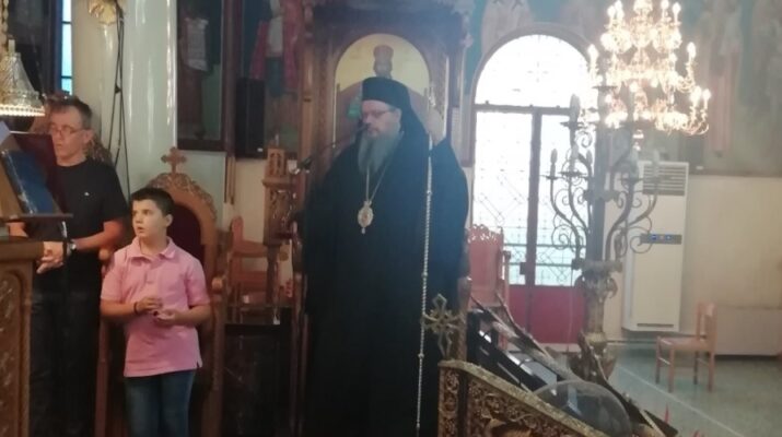 Ο Μητροπολίτης Λαρίσης στην Ιερά Παράκληση στις Νέες Καρυές