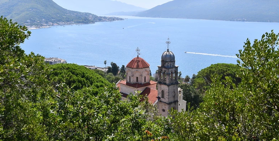 Патријарх упутио писмо премијеру Црне Горе