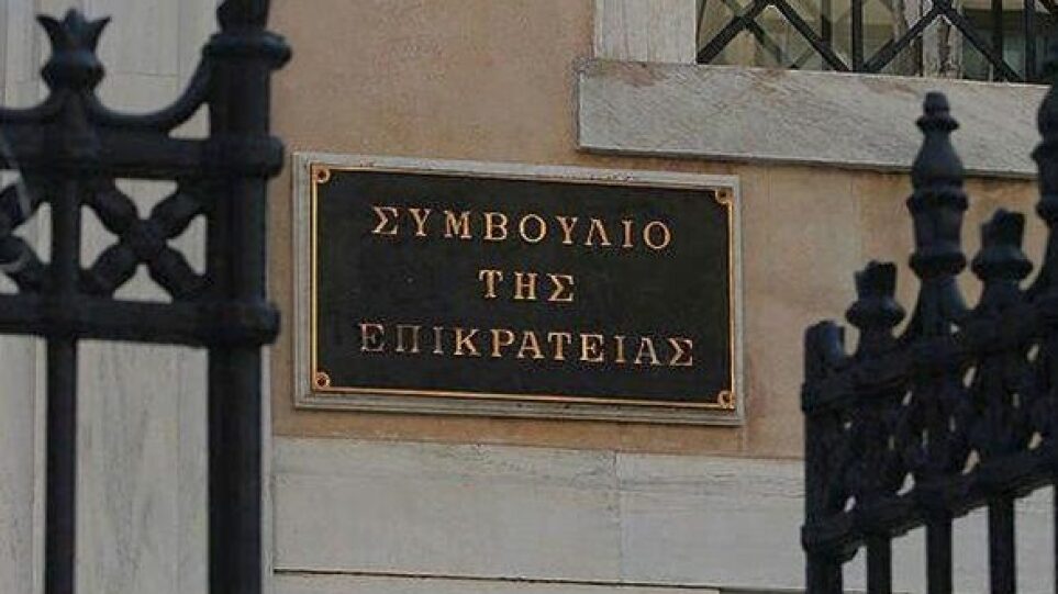 ΣτΕ: Απέρριψε τις αιτήσεις των υγειονομικών για «πάγωμα» του υποχρεωτικού εμβολιασμού τους