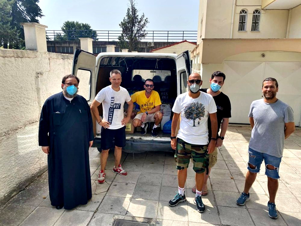 Η Εκκλησία στηρίζει τους πυρόπληκτους σε όλα τα μέτωπα