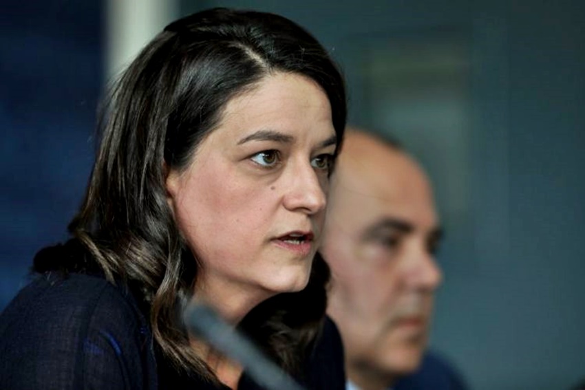 Εμβολιασμός ή τεστ δύο φορές την εβδομάδα για τους μαθητές