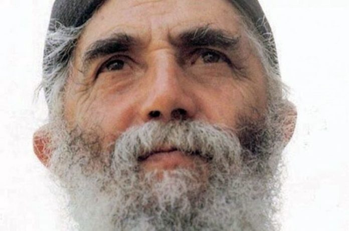 “Γέροντα, συχνά κοσμικοί άνθρωποι λένε ότι αισθάνονται ένα κενό”