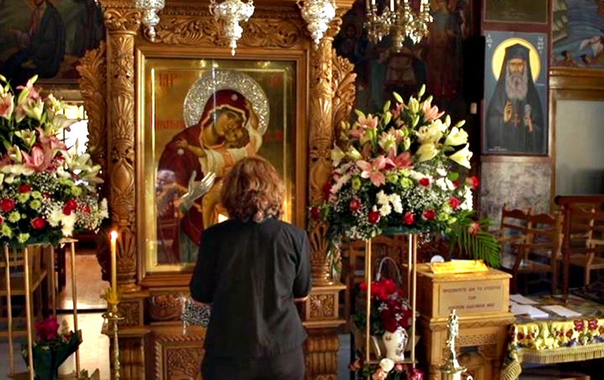 Η Παναγία που δακρύζει έως τα σήμερα της Κοιμήσεώς Της