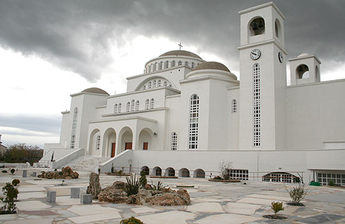 Εκκενώνεται το Μοναστήρι του Αγίου Πορφυρίου