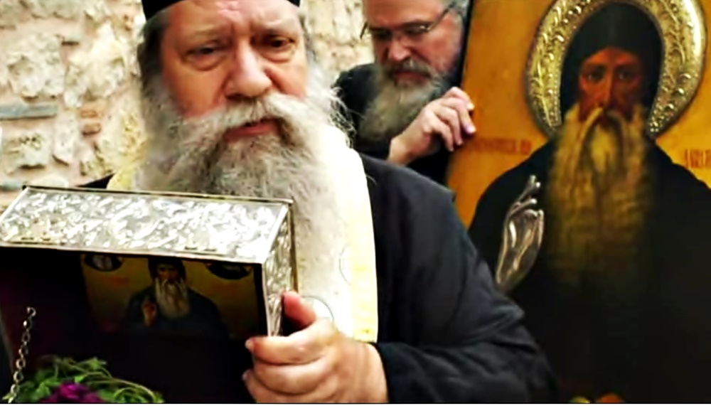 Манастирът на „Св. Давид“ бе спасен от пламъците. Монасите се завърнаха в обителта