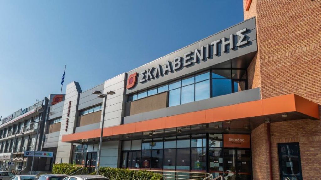 Ο Σκλαβενίτης κοντά στους πυροπαθείς