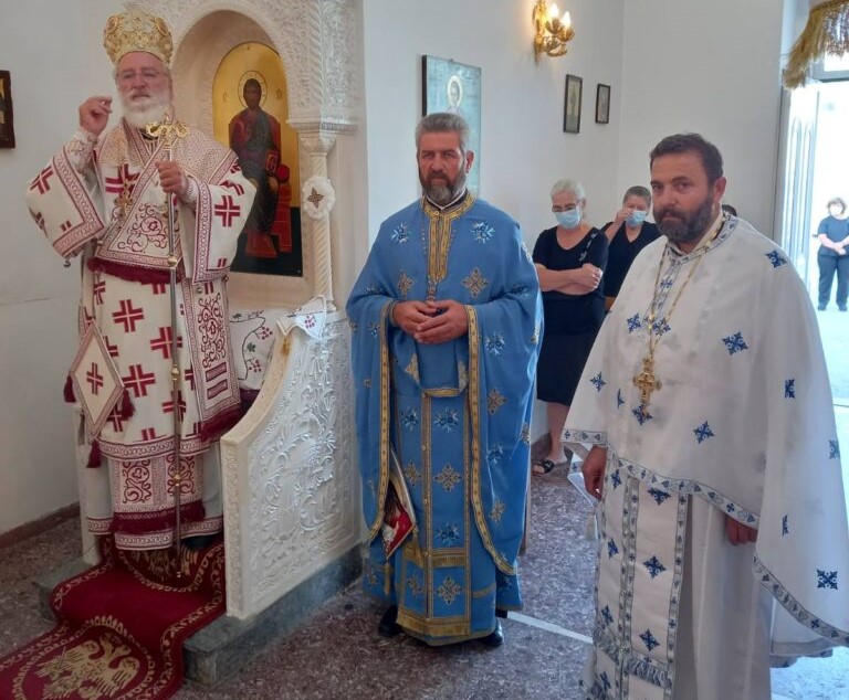 Αρχιερατική Θεία Λειτουργία στον Άγιο Φανούριο στο Χόνδρο Βιάννου