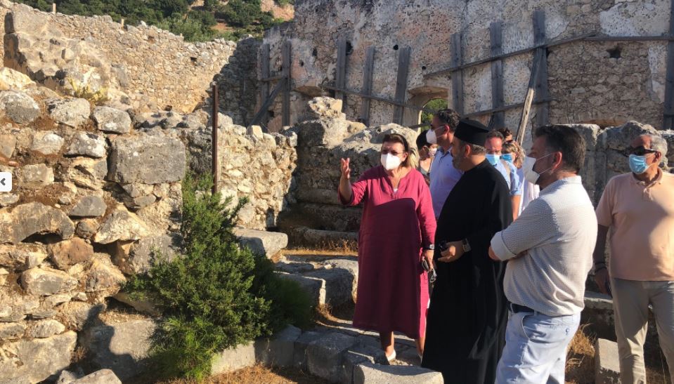 Greek culture minister tours restoration works at Monastery of Sts. Fanenton of Sami