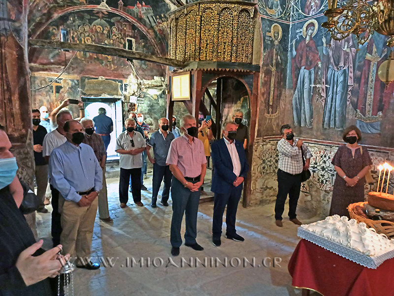 Σε βαρύ κλίμα το φετινό προσκύνημα στην Παναγία τη Βελλαΐτισσα – Πικρία για την απόφαση αλλαγής του χαρακτήρα της ιστορικής Σχολής Βελλά