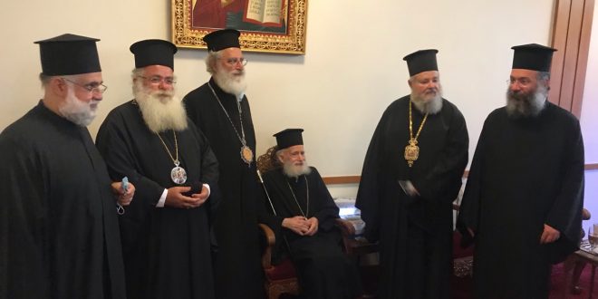 Αρχιερείς ευχήθηκαν στον Αρχιεπίσκοπο Κρήτης Ειρηναίο