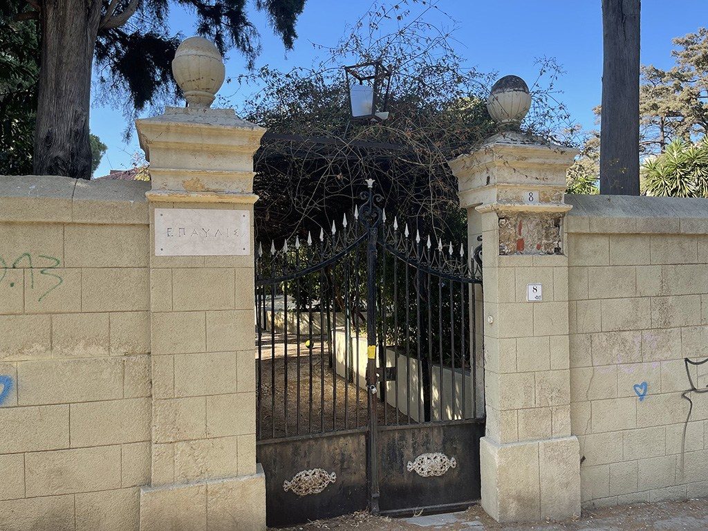 Ο Μητροπολίτης Ρόδου στον αγώνα για την ανέγερση ναού του Πολιούχου του νησιού