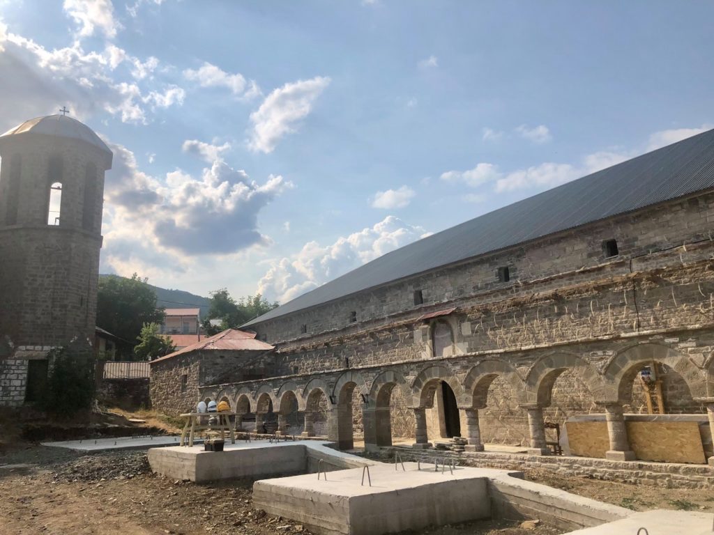 Αυτοψία της Υπουργού Πολιτισμού σε ναούς των Γρεβενών