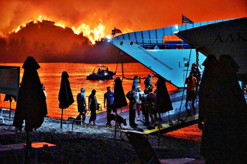 Έρευνα για την καταστροφή ζητά ο Εισαγγελέας: Χωριά και άνθρωποι στο έλεος του Θεού στη Βόρειο Εύβοια