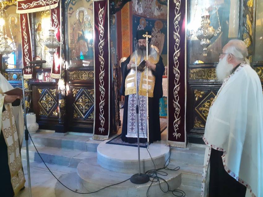 Η Εξόδιος Ακολουθία του Πρωτοπρεσβυτέρου Χρήστου Οικονόμου