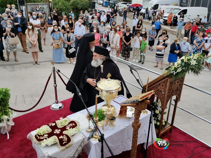 Θυρανοίξια Αγίου Τρύφωνος από τον Μητροπολίτη Μάνης
