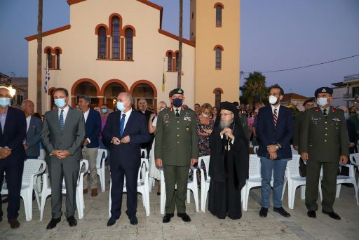 Μητροπολίτης Αιτωλίας-Αρχηγός ΓΕΕΘΑ στα αποκαλυπτήρια προτομής Καραϊσκάκη