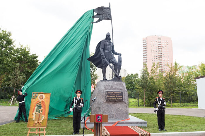 В МОСКВЕ ОТКРЫТ ПАМЯТНИК БЛАГОВЕРНОМУ КНЯЗЮ АЛЕКСАНДРУ НЕВСКОМУ