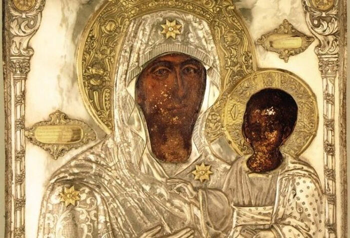 CRETE: THOUSANDS TRAVEL MILES ON FOOT TO VENERATE MIRACULOUS THEOTOKOS ICON