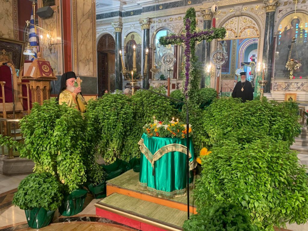 Πλημμύρισε από βασιλικά η Αρκαδία (ΦΩΤΟ)