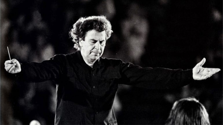 Në kujtim të Miki Theodhorakit