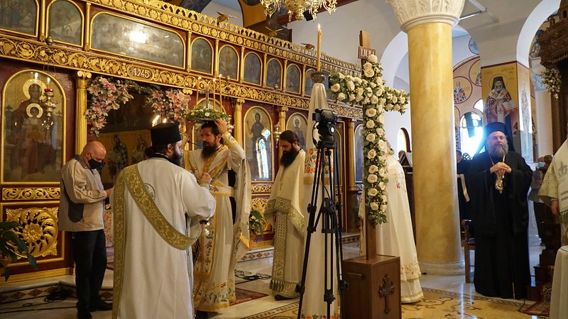 Από την μακρινή Αστόρια στα Τρίκαλα για την Ύψωση του Τιμίου Σταυρού