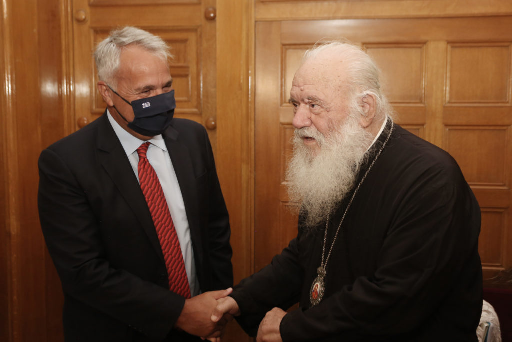 Συνεργασία με το Ε.Κ.Δ.Δ.Α. υπέγραψε η Εκκλησία της Ελλάδος