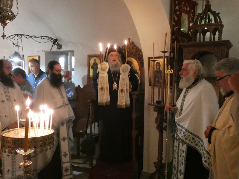 Στον Ι.Ν. Αγίου Ιωάννου Θεολόγου Δρυού ο Μητροπολίτης Παροναξίας